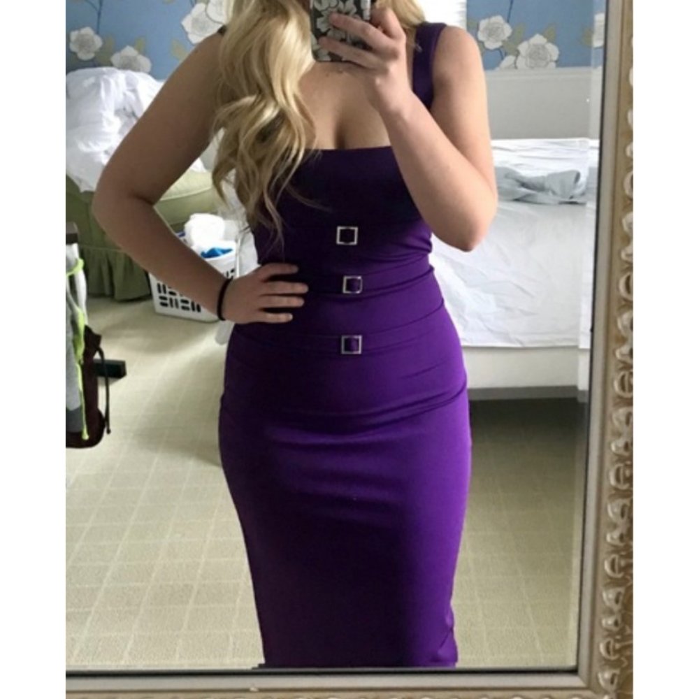 CUSHNIE ET OCHS Purple Buckle Dress Fitted Stretch
